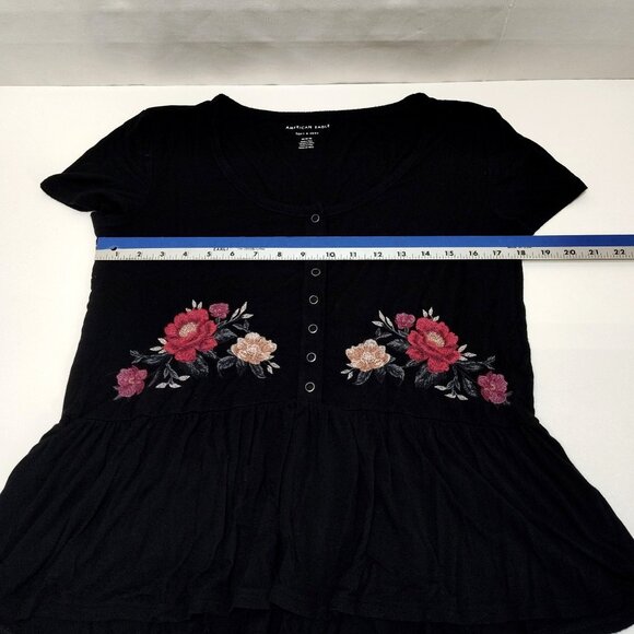 American Eagle Soft & Sexy Embroidered Floral Knit Top Medium Button Front Flowy - Picture 5 of 6